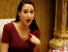 Nurhayat'ı bir de kamera arkasında görün Nurhayat'ı bir de kamera arkasında görün