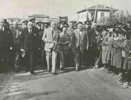 ABD'nin gözünden 50'li yıllarda Türkiye ABD'nin gözünden 50'li yıllarda Türkiye